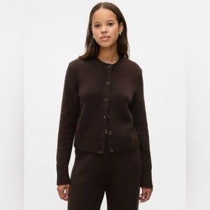Gap Cashsoft Cardigan in Brown - Small